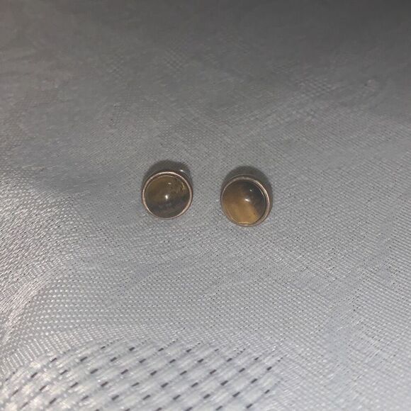 Vintage Tiger Eye Stud Earrings - Picture 5 of 13